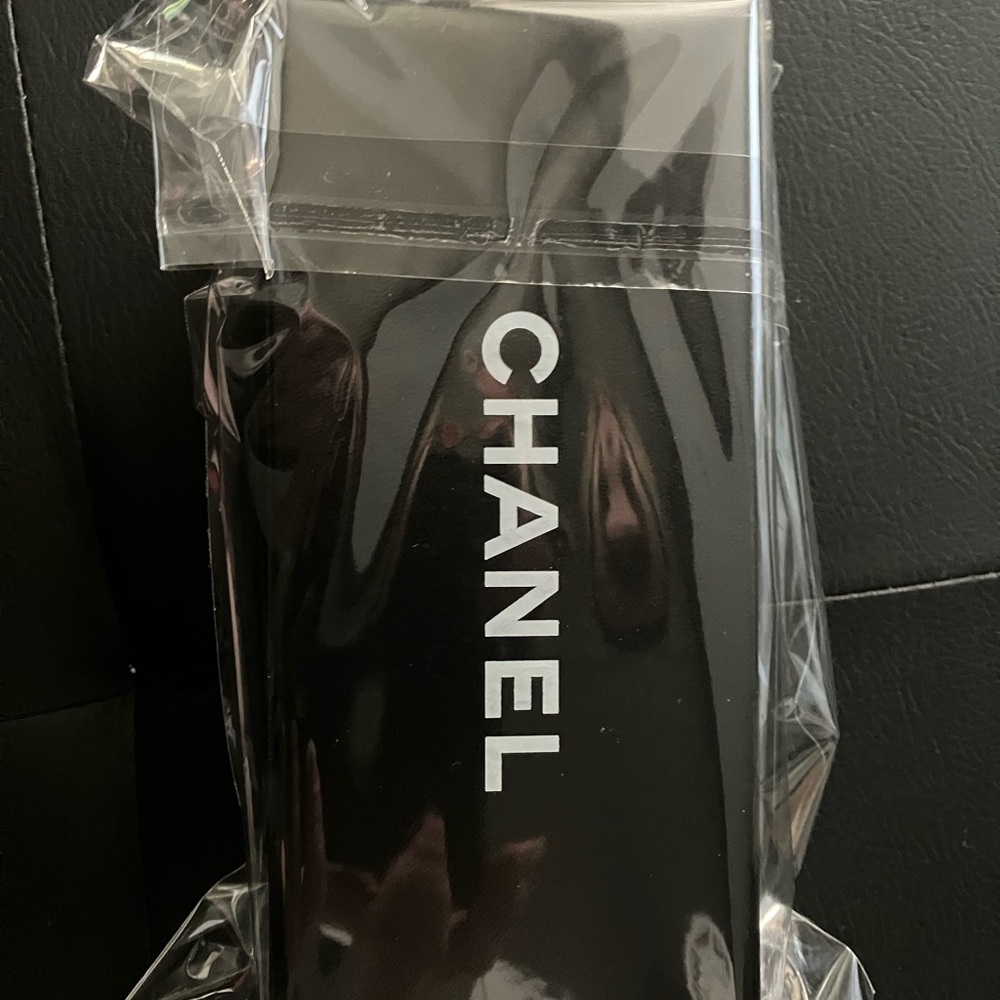 CHANEL Box